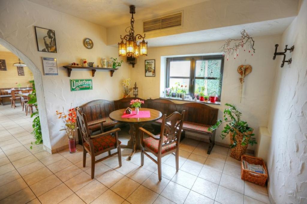 Pension & Gasthaus Kahren Екстер'єр фото